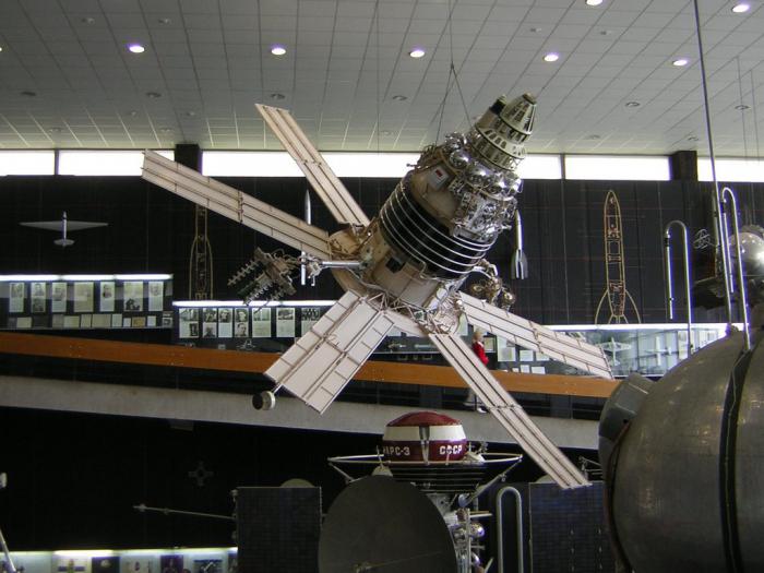 És ne látogassuk el az All-Russia Kiállítási Központ Cosmonautics Múzeumát?
